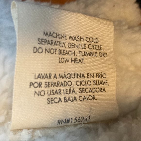 Plush to Sherpa Throw 50x60" - Picture 6 of 6